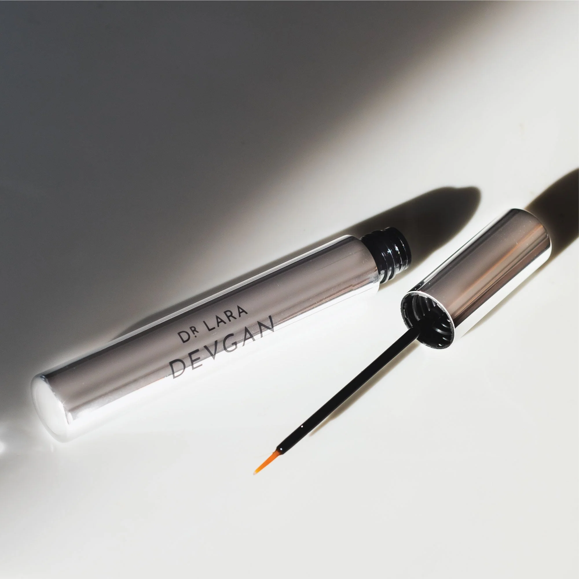 Platinum Long Lash - Image 3